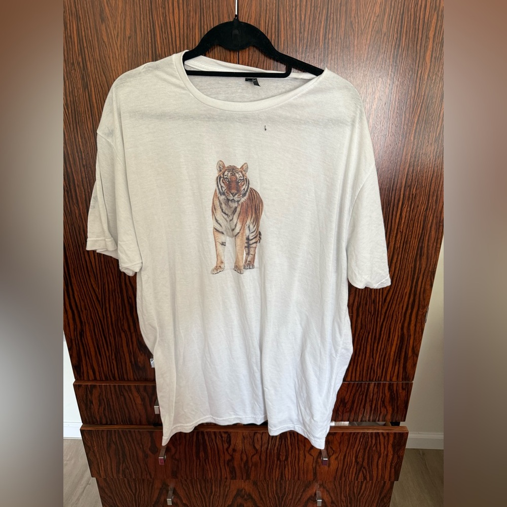White Graphic Tiger T-Shirt